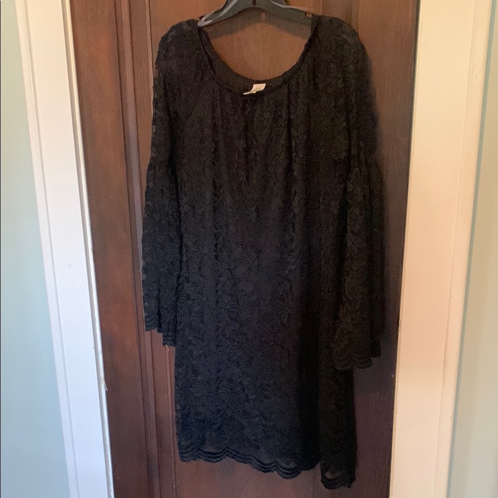 Black Long Sleeve Bell Sleeve Cocktail Dress